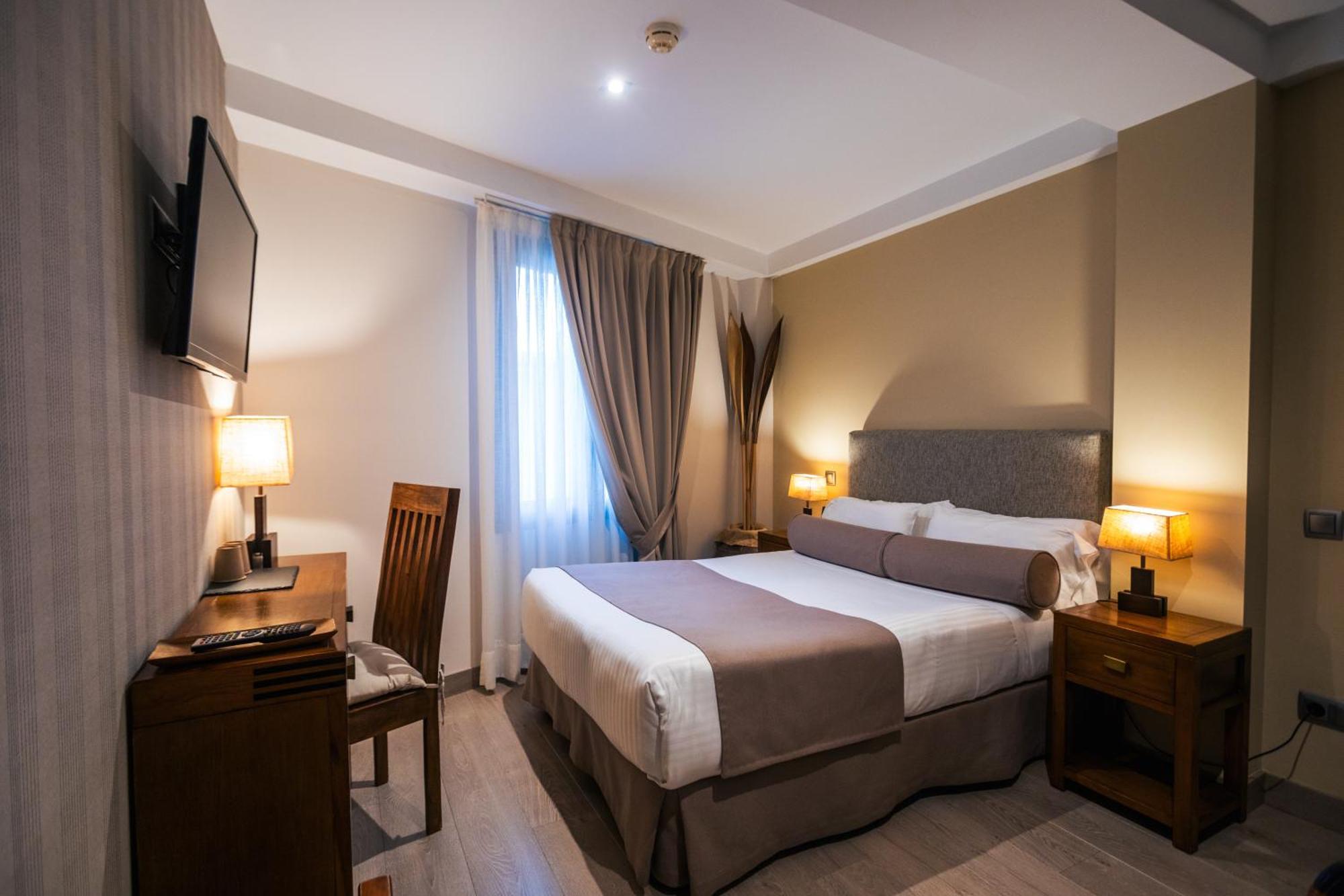 Le Petit Boutique Hotel (Adults Only) Santander Exteriör bild