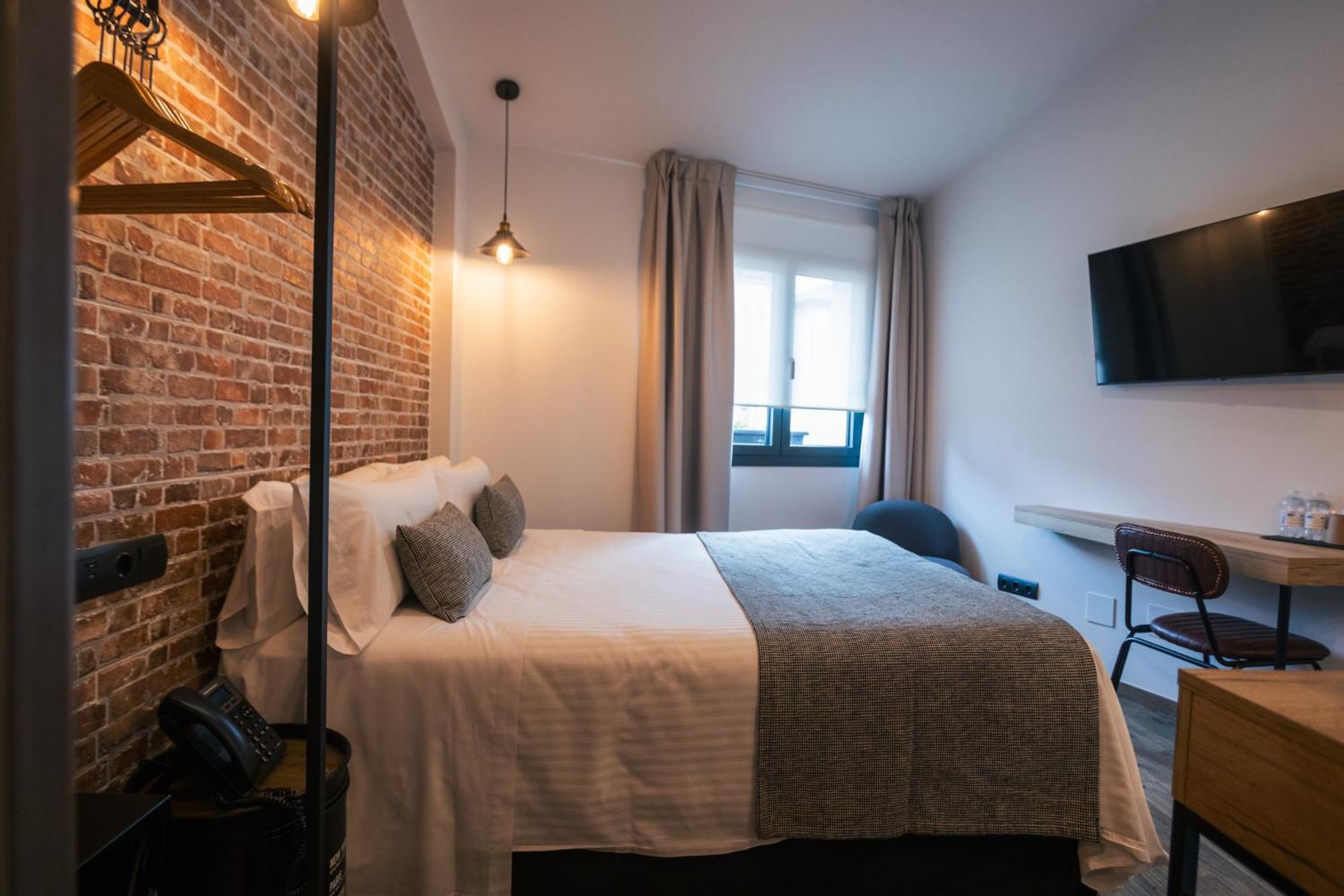 Le Petit Boutique Hotel (Adults Only) Santander Exteriör bild