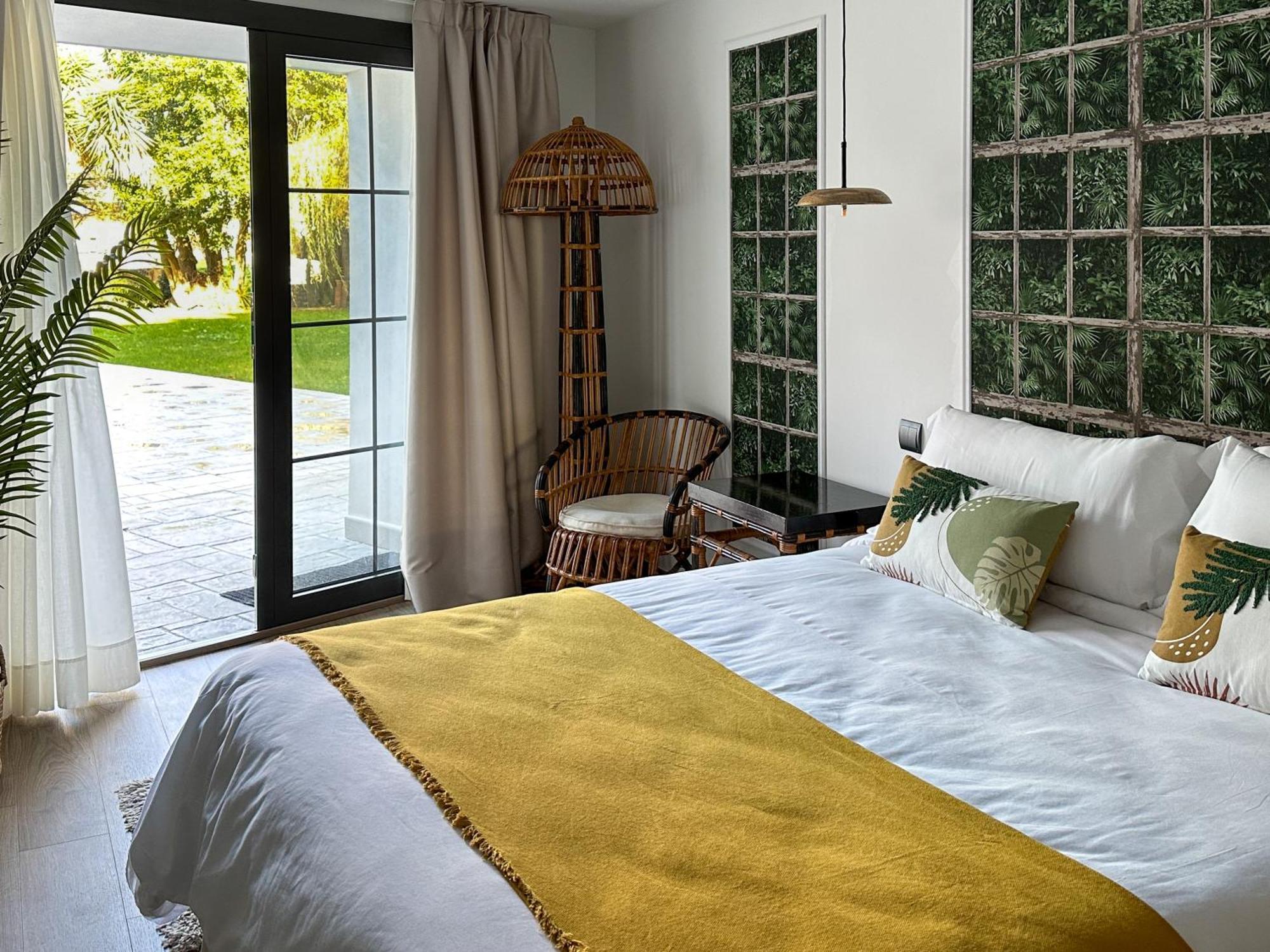 Le Petit Boutique Hotel (Adults Only) Santander Exteriör bild