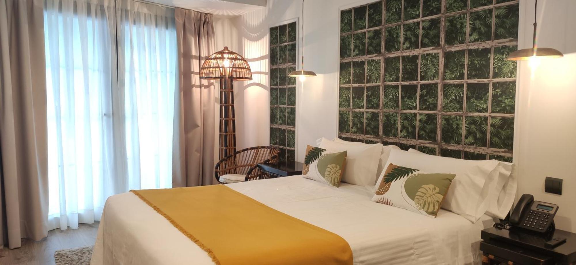 Le Petit Boutique Hotel (Adults Only) Santander Exteriör bild